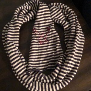 American Eagle scarf
